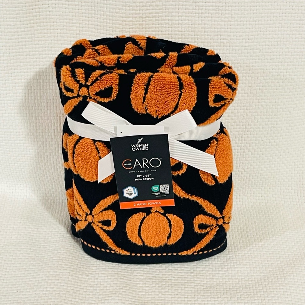 CARO Black & Orange Pumpkin Cotton Hand Towels (2-Pack)